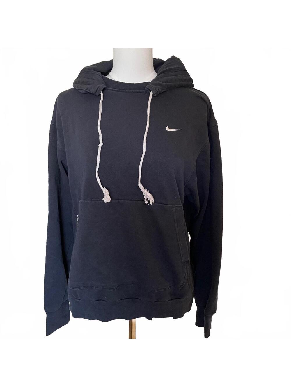Nike standard issue dri-fit hoodie black